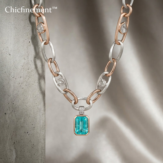 Chicfinement™ Emerald-Tone Geometric Chain Necklace  Design Impression